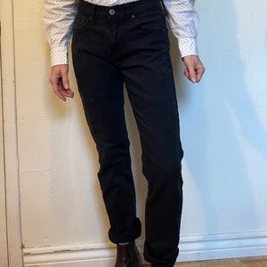 Black Levi’s Signature Skinny